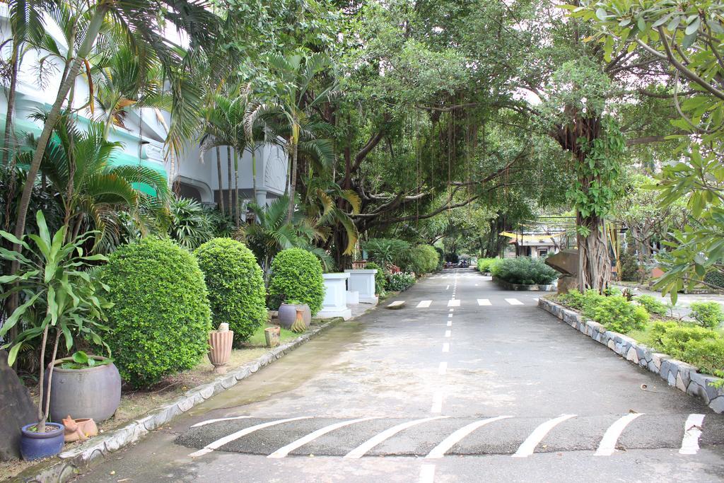 Saigon Park Resort Thuan An Extérieur photo